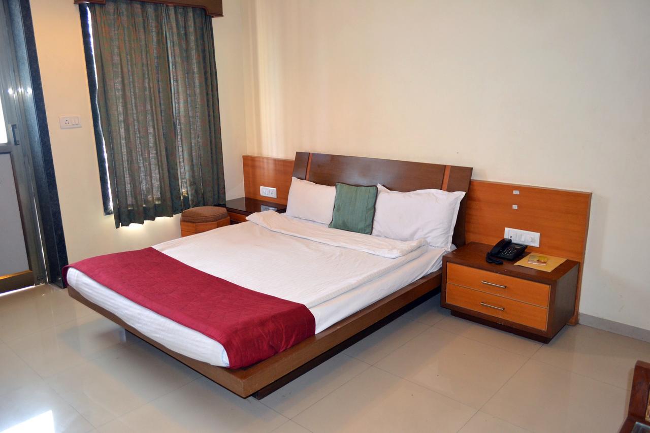 Jaffer Bhai'S Brickland Hotel Panchgani Εξωτερικό φωτογραφία